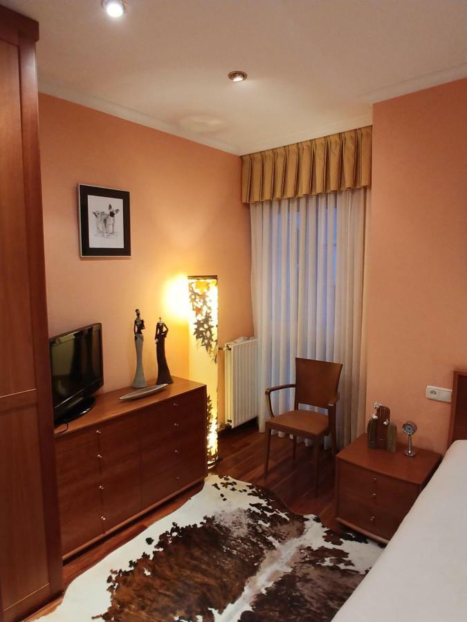 Hogar, A Modo De Hotel Gijón Exterior foto